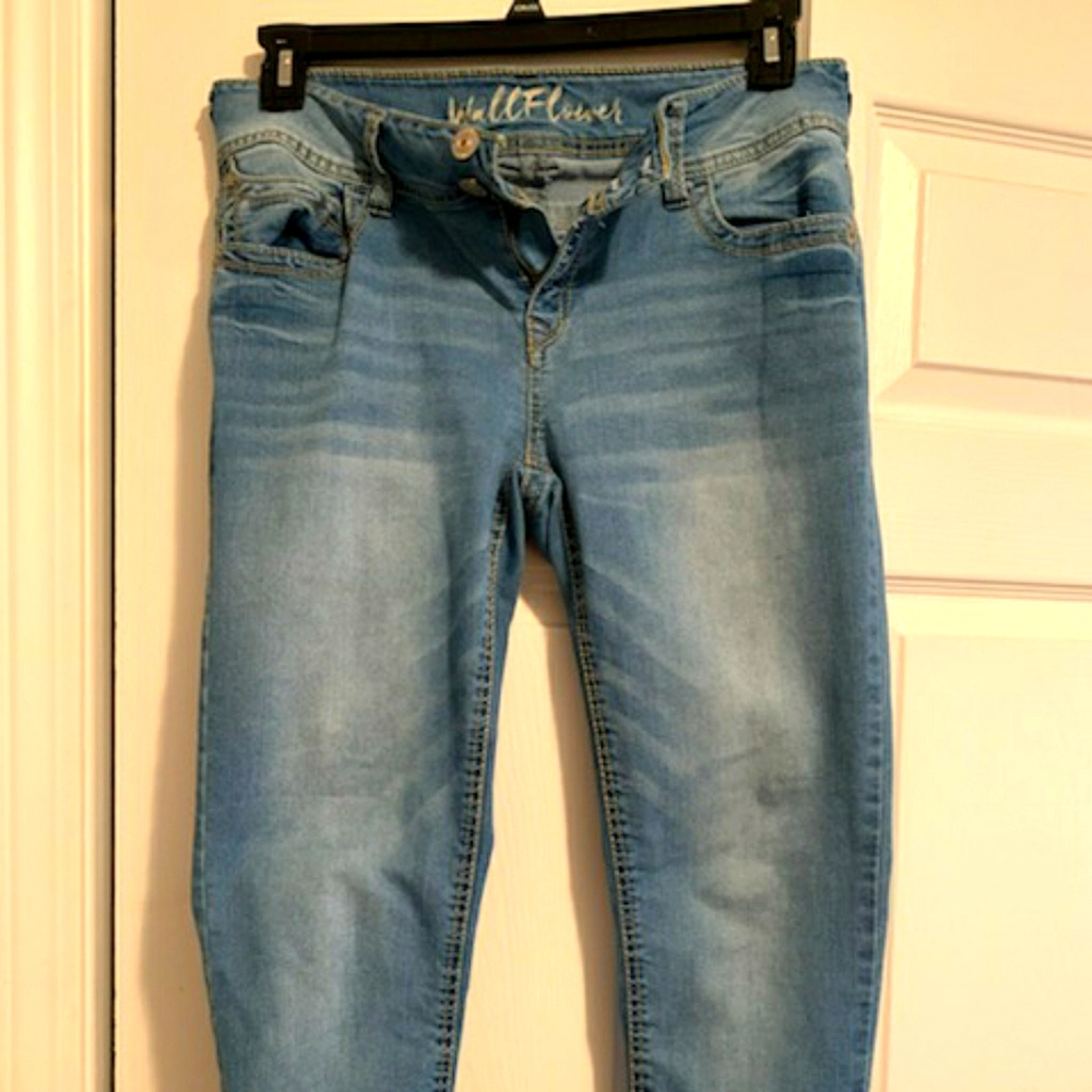 Wallflower skinny jeans size 11